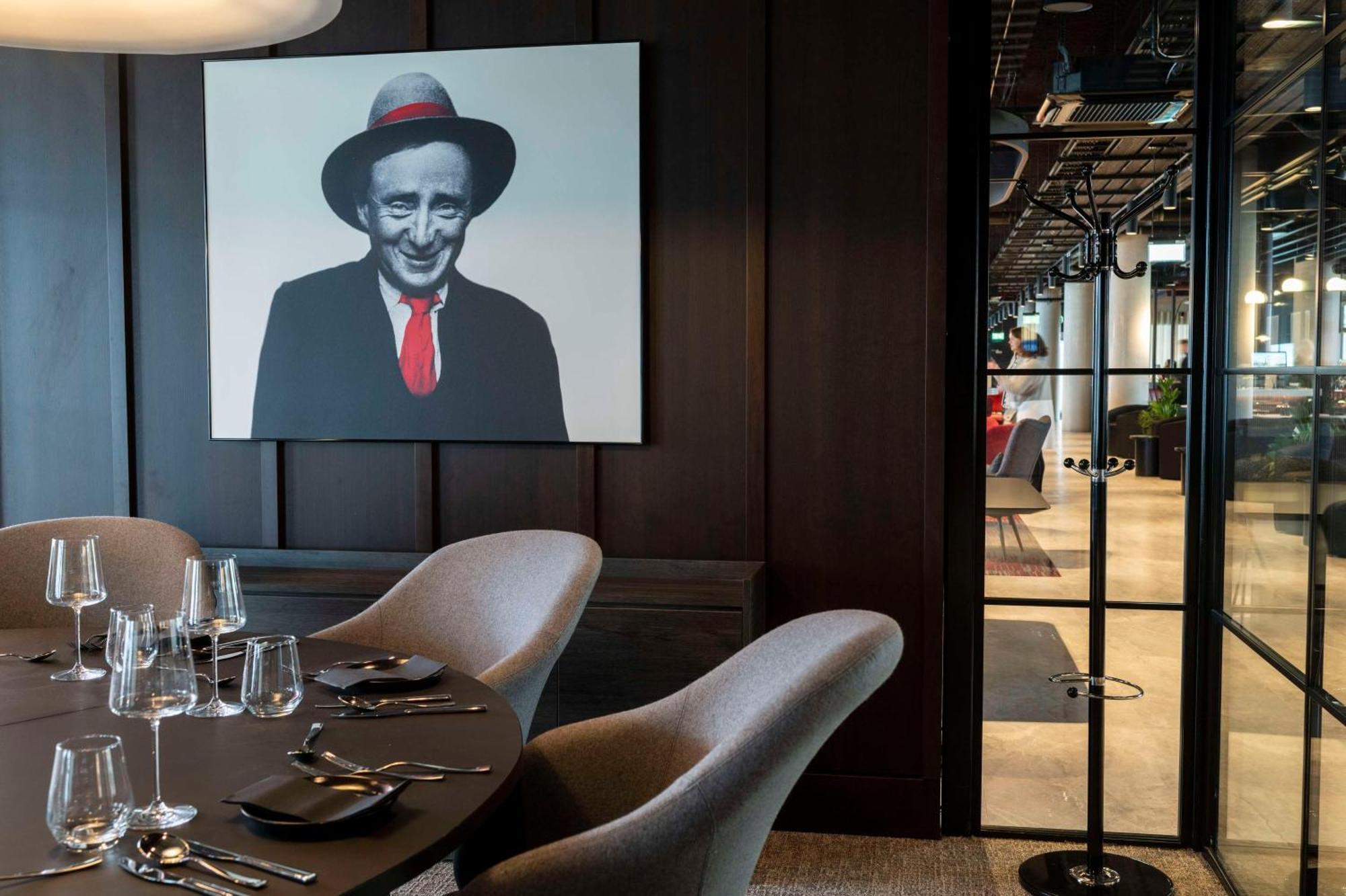 Hotel Radisson Red Galway Extérieur photo